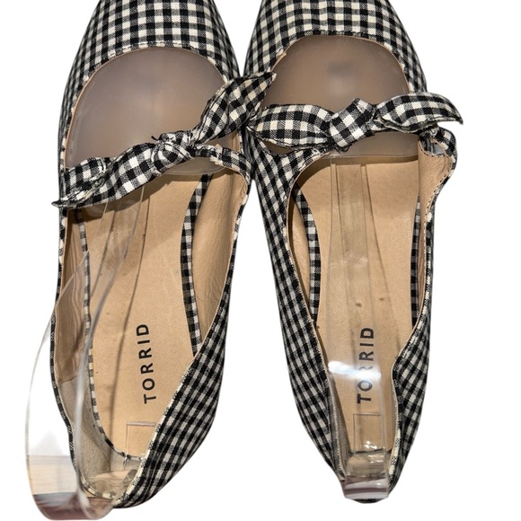 Torrid Black and White Gingham Flats with Bow - Picture 1 of 6